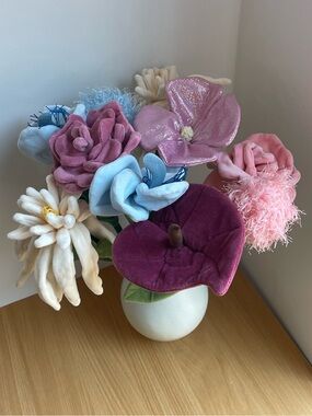 CJ Hendry plush flowers bouquet of 10 limited release blooms